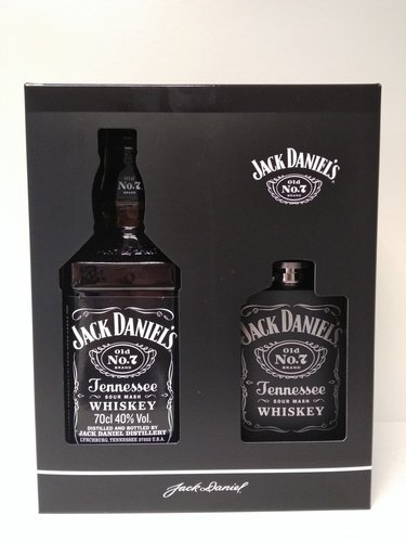 Jack Daniels 40% 0,7 l + ploskaka
