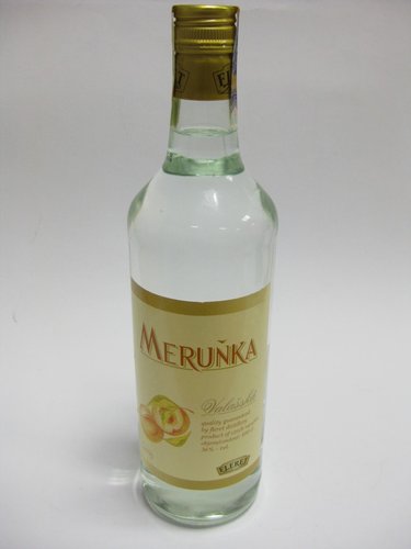 Meruňka Valašská Fleret 36 % 1 l